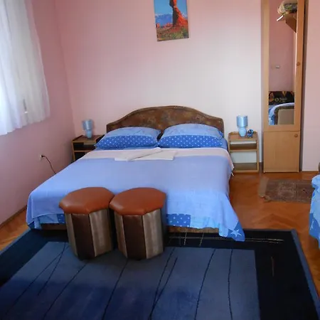 Guest house & Zdrava Hrana