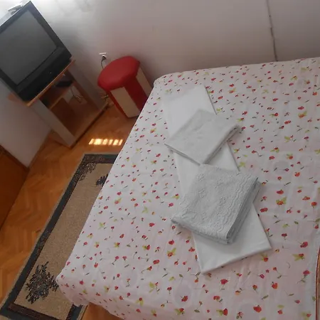 Guest house & Zdrava Hrana