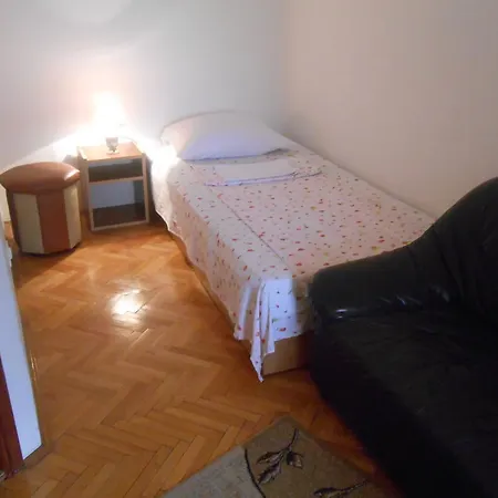 Guest house & Zdrava Hrana