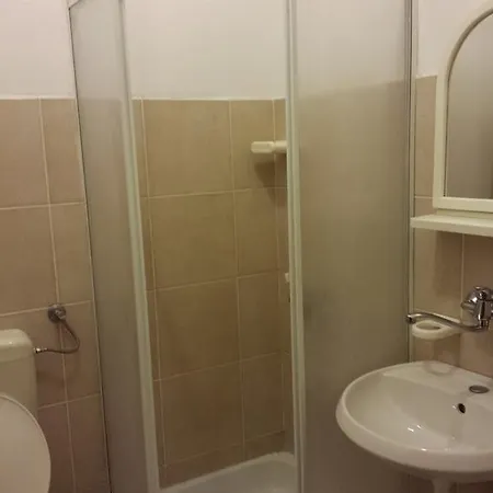 Guest house & Zdrava Hrana